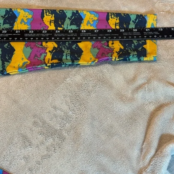 The North Face Multi-Colored Drifit Performance base layer, size M - Picture 10 of 10